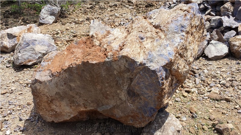 Large Blue Sapphire Rough Stone with Competitive Price,Jade Rough Blue Semiprecious Stone