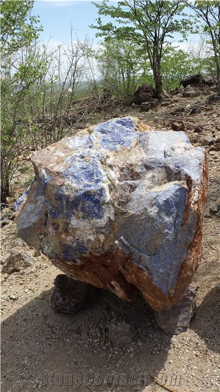Large Blue Sapphire Rough Stone with Competitive Price,Jade Rough Blue Semiprecious Stone