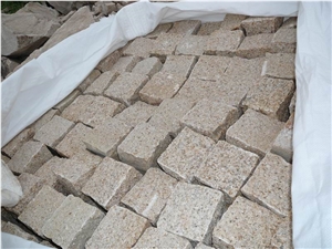 China Cheap G682 Golden Sunset Granite Nature Split Cobble Stone,Flamed Cobble Stone, Tumbled Cobble Stone