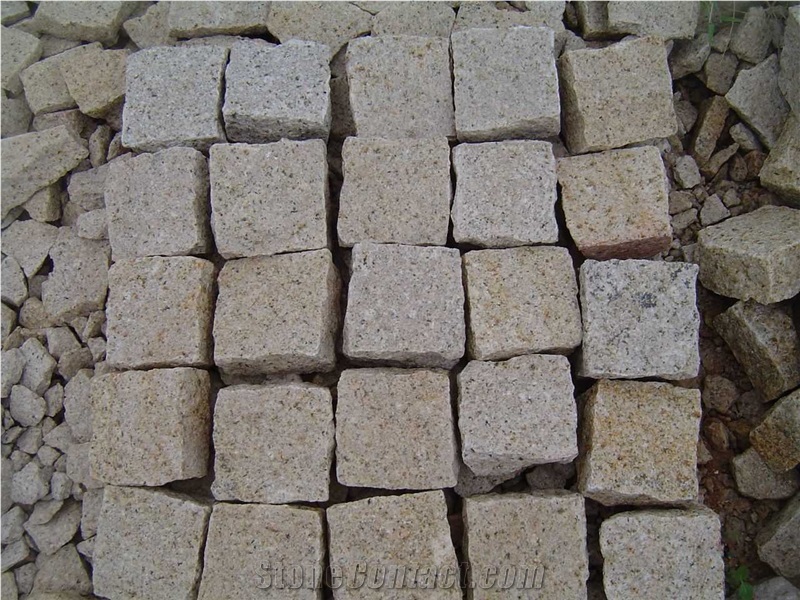 China Cheap G682 Golden Sunset Granite Nature Split Cobble Stone,Flamed Cobble Stone, Tumbled Cobble Stone