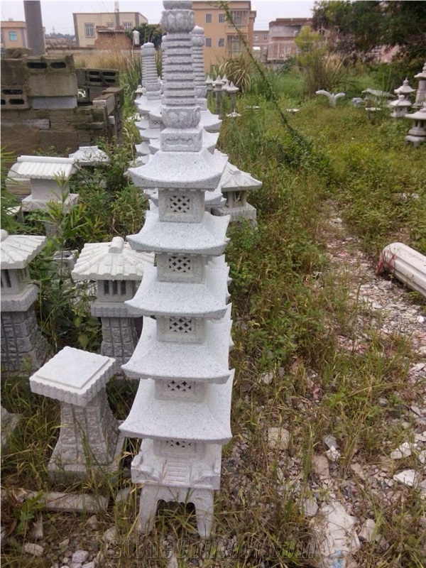 China Local Grey Granite Pagodas for Sale