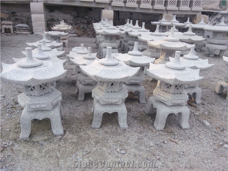 Japanese Style Garden Stone Lantern on Promotion