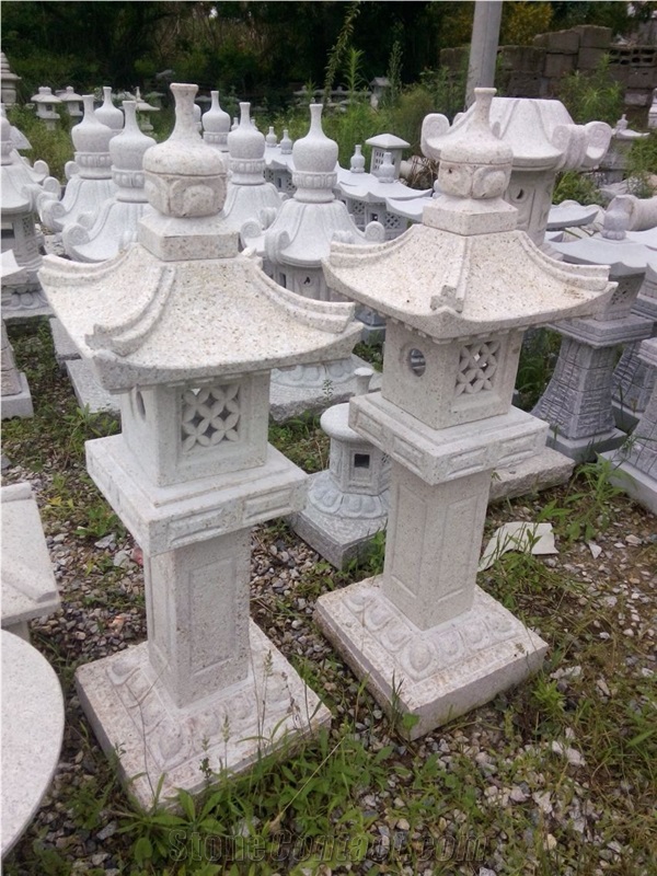 Japanese Style Garden Stone Lantern on Promotion