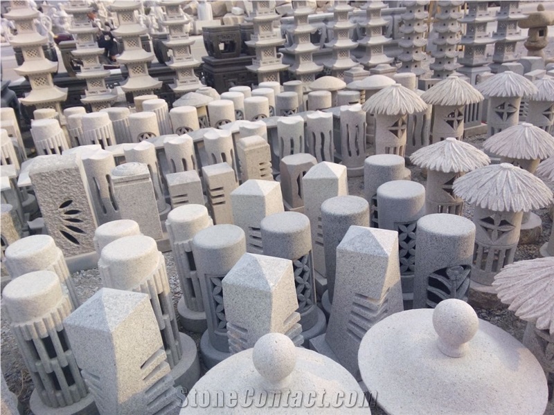 Various Designs China G603 Granite Stone Lanterns