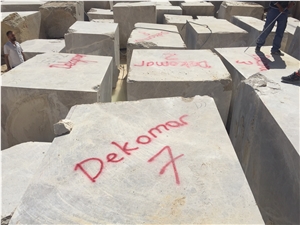 Bursa Emperador Medium Marble Blocks