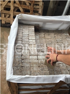 Flamed G682 Garden Stepping Pavements, Rusty Yellow Granite Cobbles, Misty Yellow Driveway Paving Stone