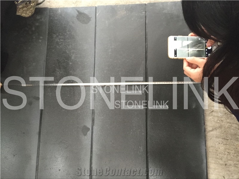 Honed Door Steps, Mongo Black Basalt Staircase, China Pure Black Basalt Stairs