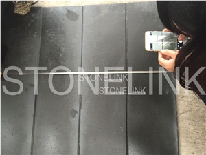 Honed Door Steps, Mongo Black Basalt Staircase, China Pure Black Basalt Stairs