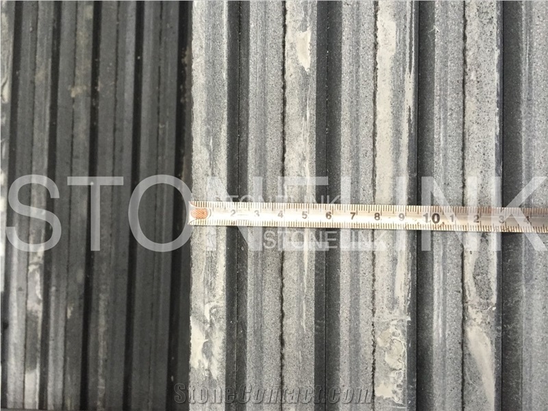 Honed Door Steps, Mongo Black Basalt Staircase, China Pure Black Basalt Stairs