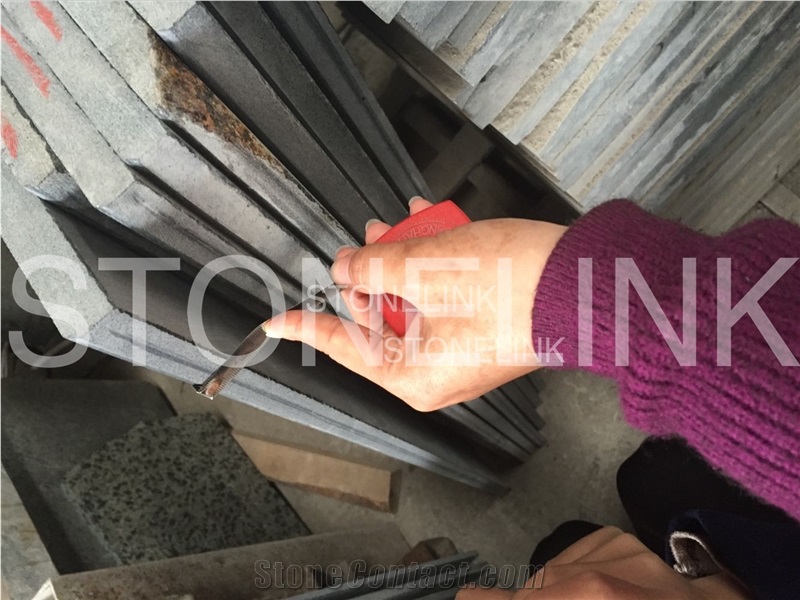 Honed Door Steps, Mongo Black Basalt Staircase, China Pure Black Basalt Stairs