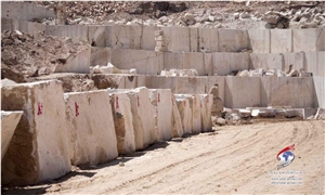 Cream and White Travertine Blocks, Iran White Travertine
