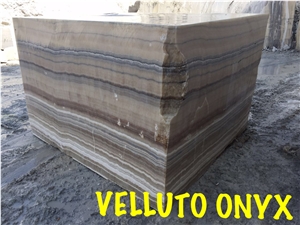 Velluto Onyx