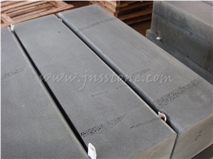 China Hainan Black Basalt Kerbstone / Bluestone Kerbstone