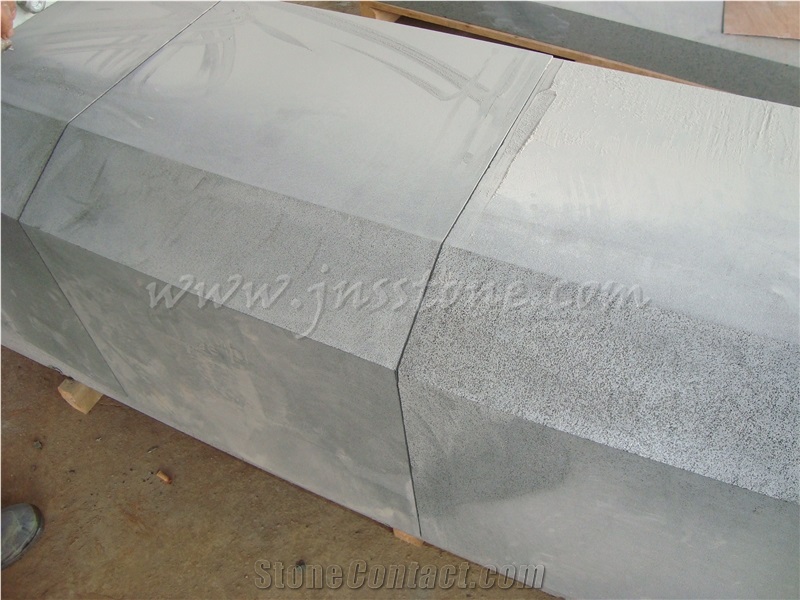China Hainan Black Basalt Kerbstone / Bluestone Kerbstone