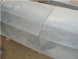 China Hainan Black Basalt Kerbstone / Bluestone Kerbstone