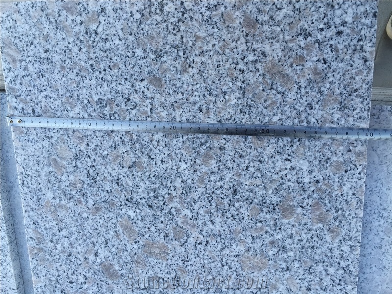 Grey Pearl/G383 Half Round/Full Round Granite Staircase in High Polished Winggreen Stone