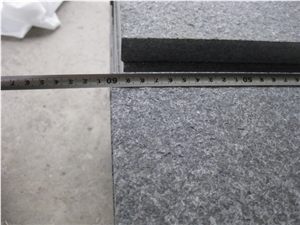 China Black Basalt Stone G684, Black Pearl, Fuding Black, Brick Paving Tile on Mesh, Mesh Paver,Cobble Stone, Cube Stone, Paving Sets, Floor Covering, Courtyard Paver, Step Pavement, Driveway Paver