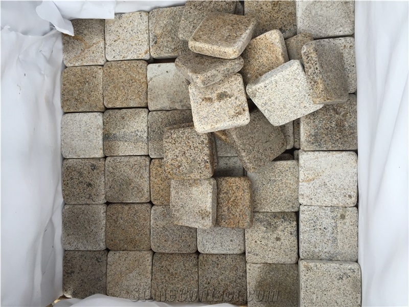 G682 Rusty Yellow/Giallo Rusty/Yellow Rust Granite/Desert Gold/Cobble Stone/Paving Sets/Cube Stone/Floor Covering/Garden Stepping Pavements