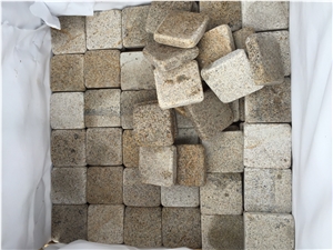 G682 Rusty Yellow/Giallo Rusty/Yellow Rust Granite/Desert Gold/Cobble Stone/Paving Sets/Cube Stone/Floor Covering/Garden Stepping Pavements