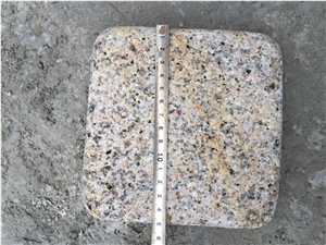 G682 Rusty Yellow/Giallo Rusty/Yellow Rust Granite/Desert Gold/Cobble Stone/Paving Sets/Cube Stone/Floor Covering/Garden Stepping Pavements