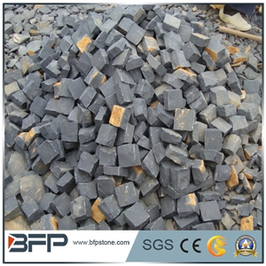 Cheap Popular G654 China Impala Granite Cobble Stone,Padang Dark Grey Paving Cube, Tumbled Finish, Garden Stepping Pavements, Walkway, Driveway, Blind Natural Stone Pavers, Outdoor Exterior Decoration