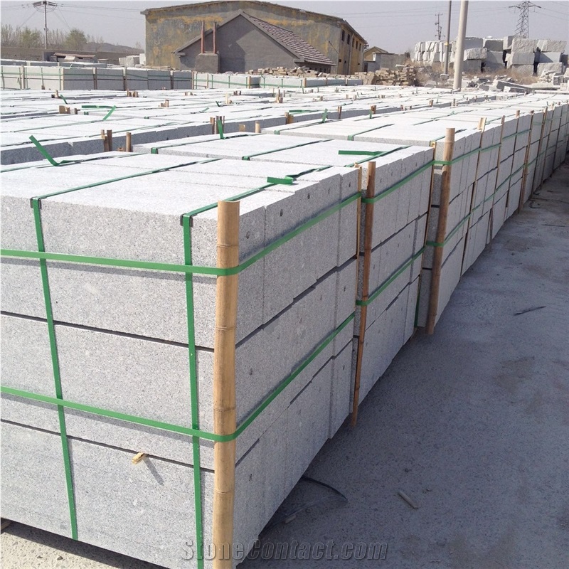 G341 Granite Kerbstone
