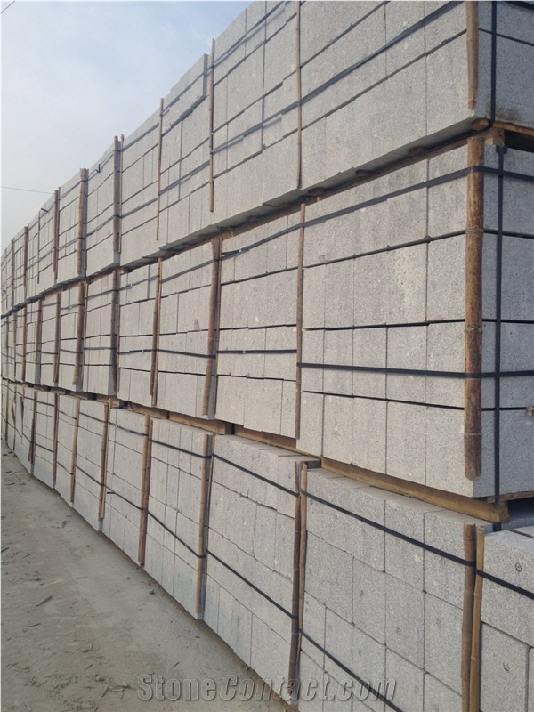 G341 Granite Kerbstone
