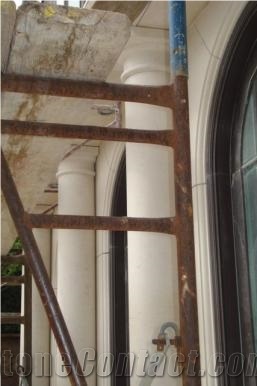 Moleanos Beige Limestone Columns