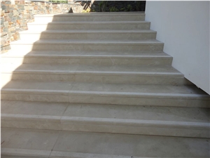 Beige Santarem Steps, Risers