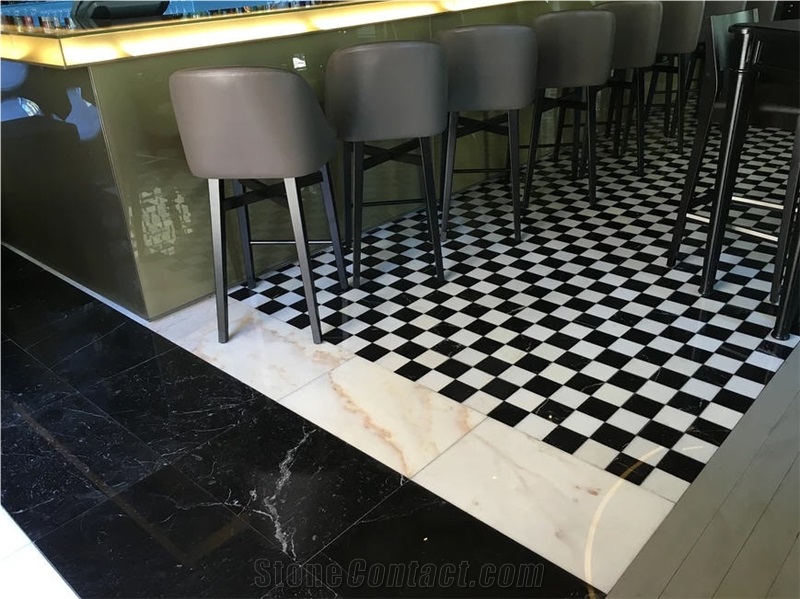 Branco El Rei and Negro Ruivina Floor Pattern