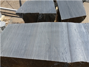 Wood Grained Greywacke Blocks