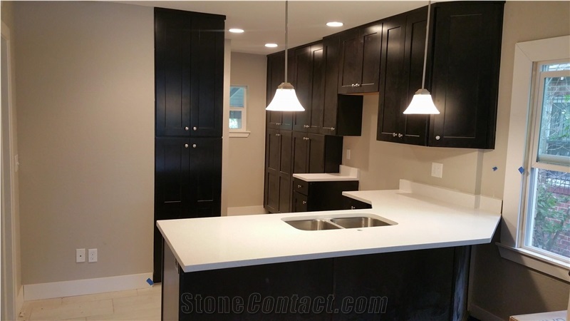 Quartz -Ice White Countertop