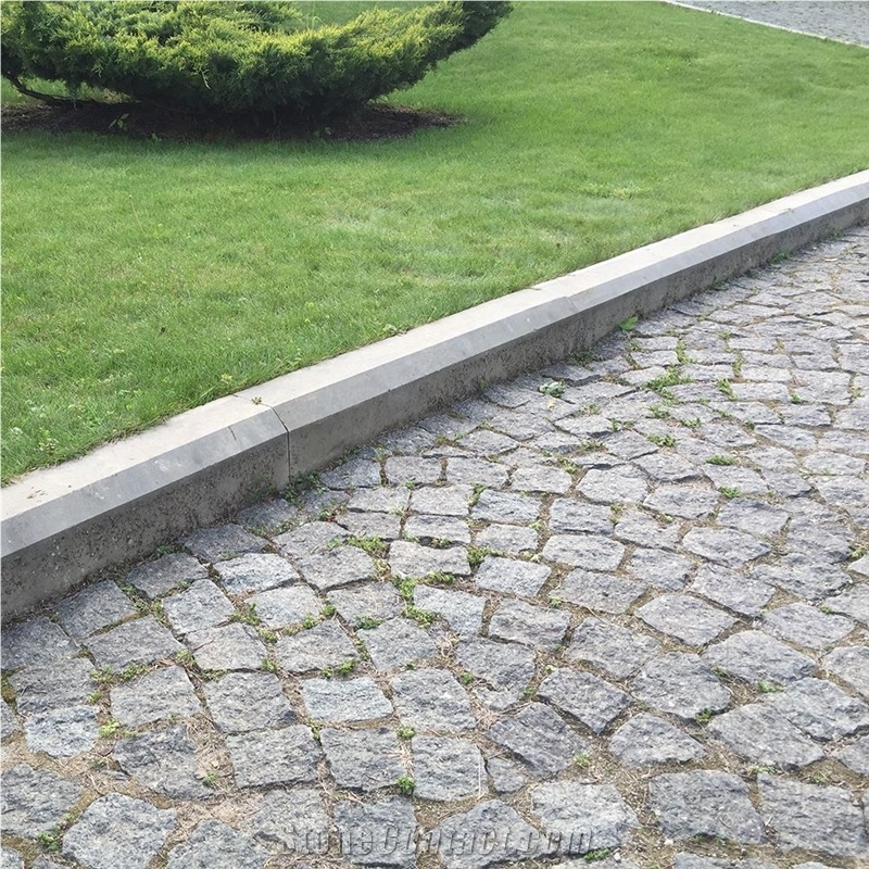 Anthracite Granite 4 Sides Cut Cobblestone (1ton 7-8 Sqm)