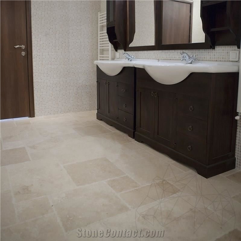 Classic Cross Cut Brushed & Chiseled Travertine French Pattern Set 1.2 cm