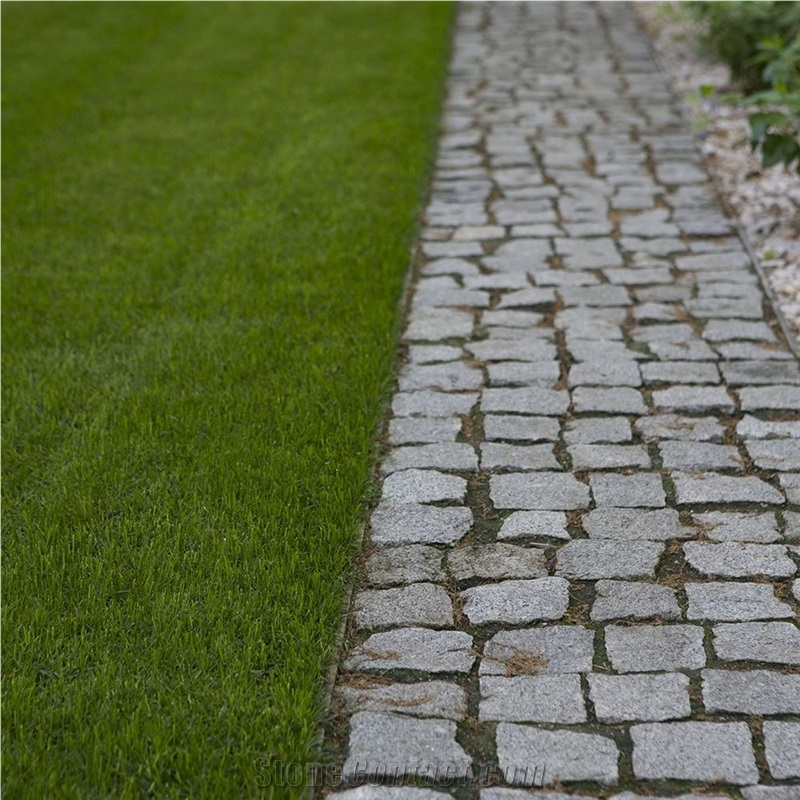 Grey Granite Splitface Cobblestone