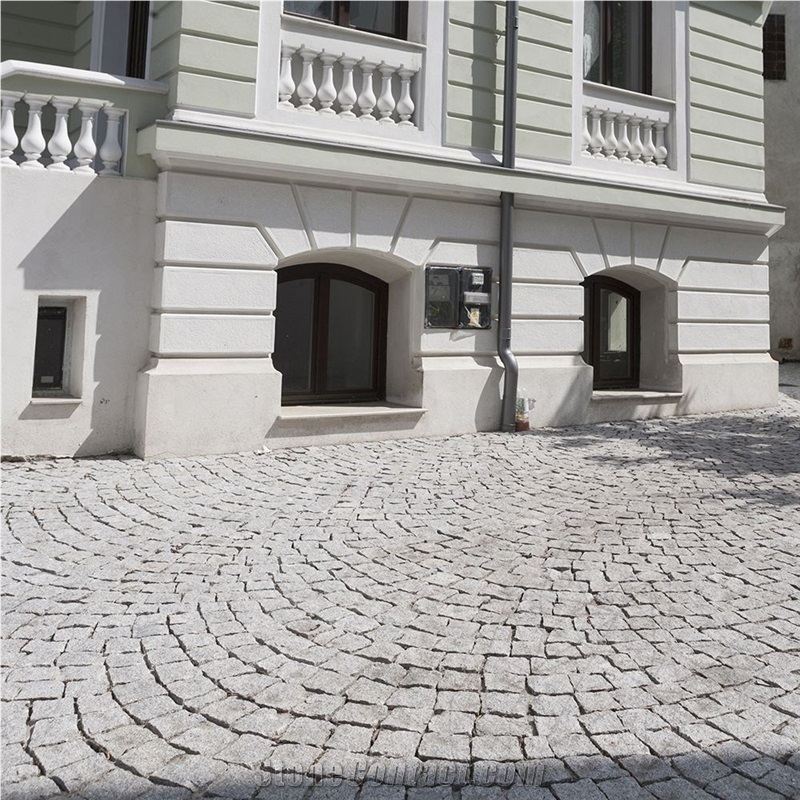 Grey Granite Splitface Cobblestone