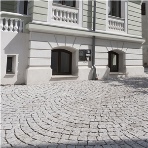 Grey Granite Splitface Cobblestone