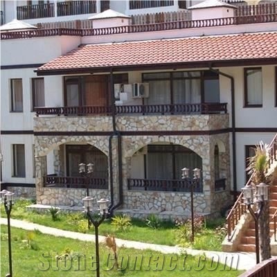 Homa Polygonal Slate Wall Covering, Building