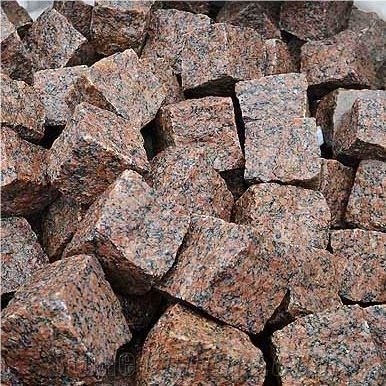 Maple Red Granite Splitface Cobblestone