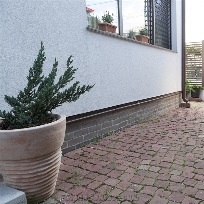 Red Vidin Sandstone Splitface Cobblestone