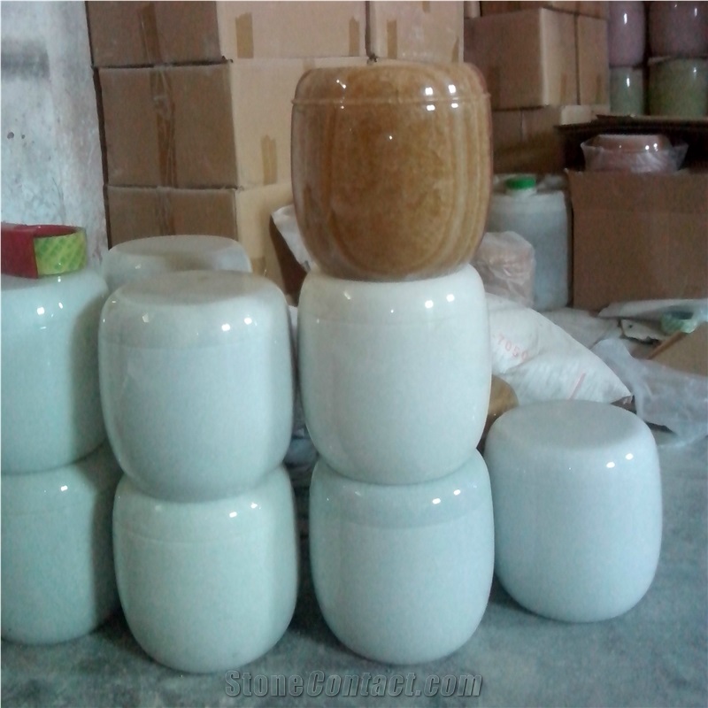Snow White Marble Monumental Urns for Ashes