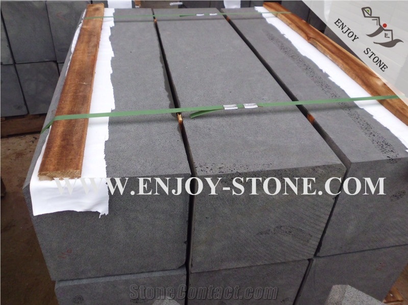Hainan Black, Black Basalt Kerbstones, Road Stone, Side Stone, Bluestone Basalt with Catpaws, Honeycomb, Micro Hole Basalt, Andesite, Lavastone, Sawn Cut, Machine Cut, Cut to Size
