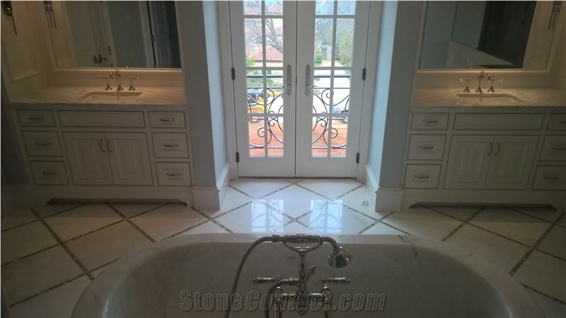 Bianco Pencilvein Marble Bathroom Design