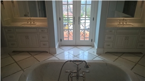Bianco Pencilvein Marble Bathroom Design