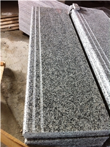 China Natural Grade a G640/Dongshi White/Black Spot Grey/Grigio Sardo/Black White Flower Granite Anti-Slip Stairs&Steps, Elevator/Floor/Building Stone