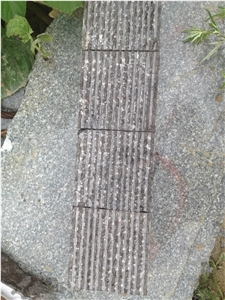 China Blue Limestone a Grade Chisled Grooved Bushhammered Surface Paving Cube Stone Slabs