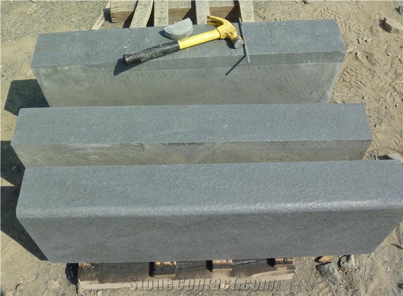 New G684 Black Basalt Kerbstone,Natural Stone Kerb,Cheap Curbstone,Quarry Owner and Directly Factory with Ce,Side Road Curbs,Landscape Building Use