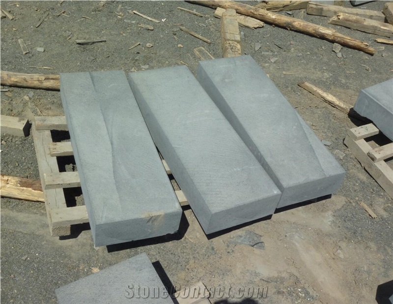 New G684 Black Basalt Kerbstone,Natural Stone Kerb,Cheap Curbstone,Quarry Owner and Directly Factory with Ce,Side Road Curbs,Landscape Building Use