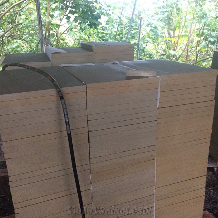 China Beige Sandstone Honed Surface 60*40*3 cm Factory Direct Sale