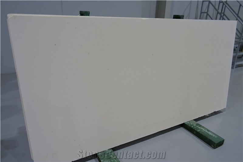 Blanco Moabi Limestone Slabs
